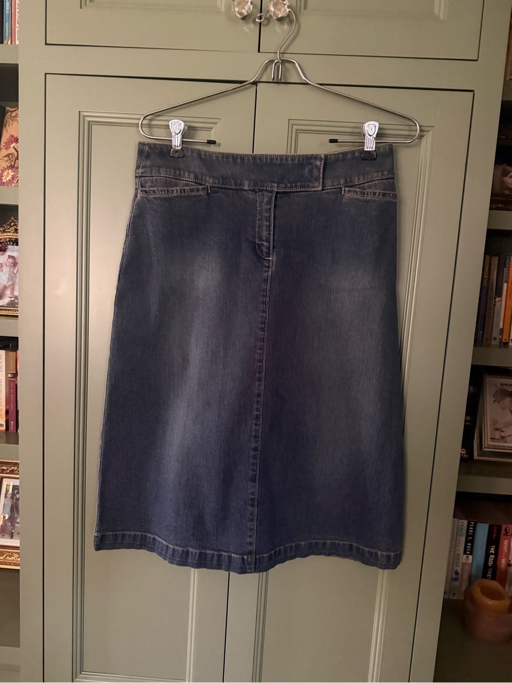 Halogen Blue Denim Preppy-Girl or ‘70’s Girl Midi Skirt Size 2